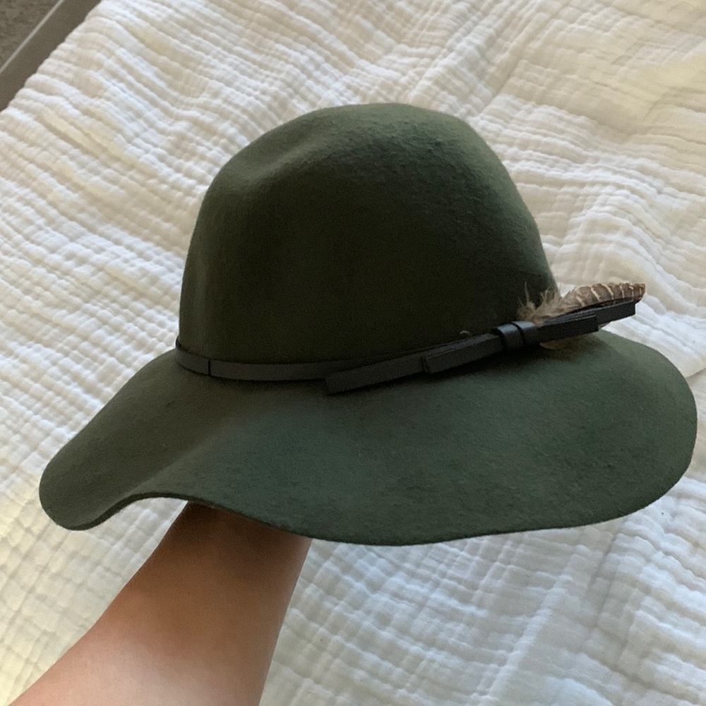 Hinge dark green floppy hat